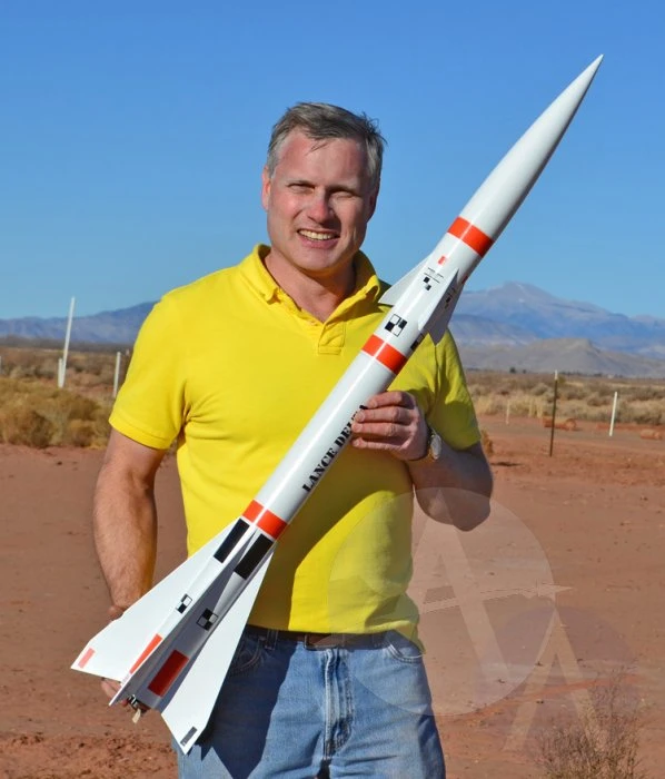 Lance Delta 4 Lance Delta - Image 2