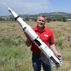 Saturn V - 1/70th Scale -Toy Creative Parts Store ff5ef01054bfd981b8f1f26a6b74a178.image .700x700